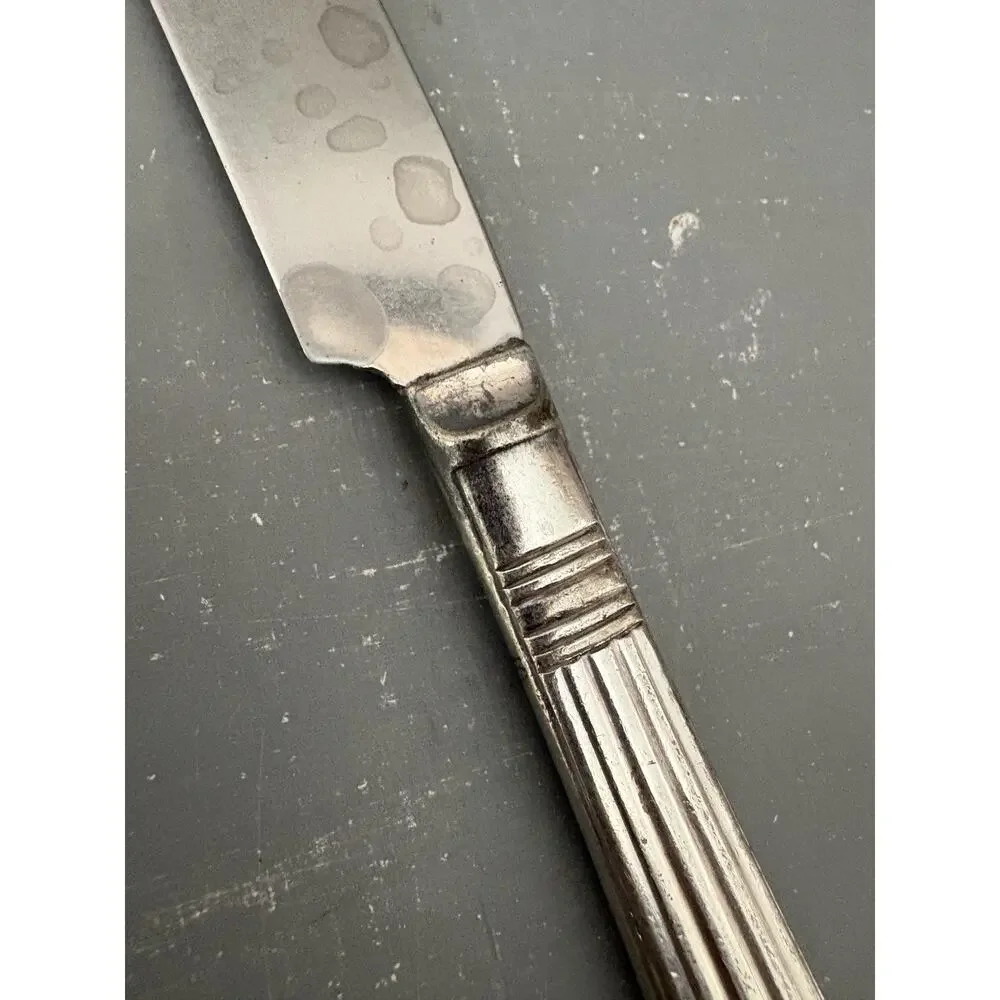 Harmony House Danish Queen Silverplate Dinner Knife Wallace Sears 1944